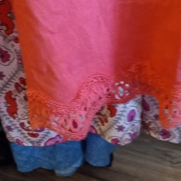 Avenue Coral Capri's Plus Size 26 - Picture 5 of 5